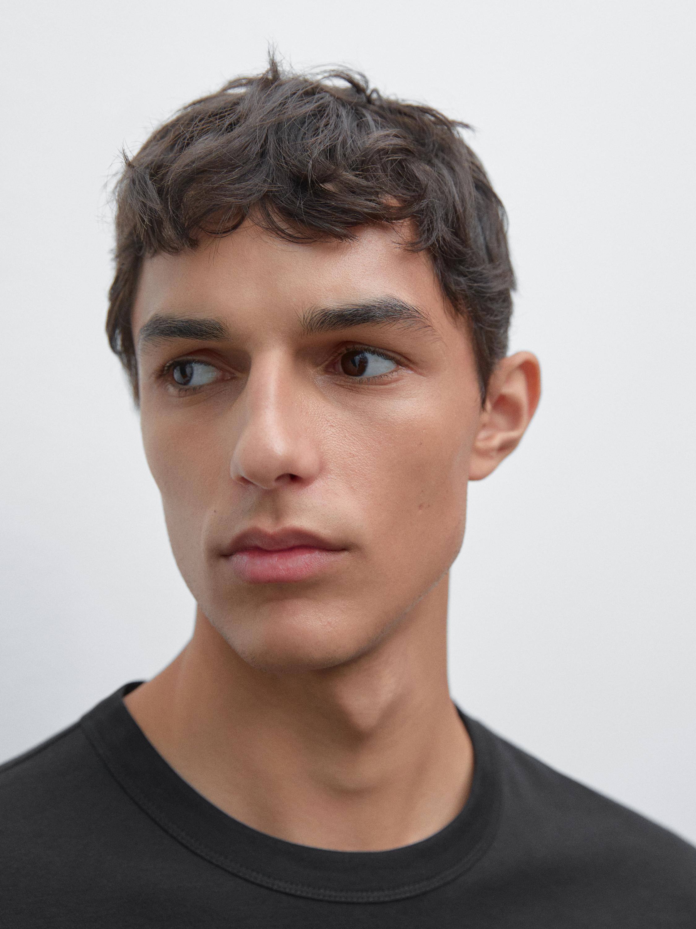 Short sleeve cotton blend T-shirt